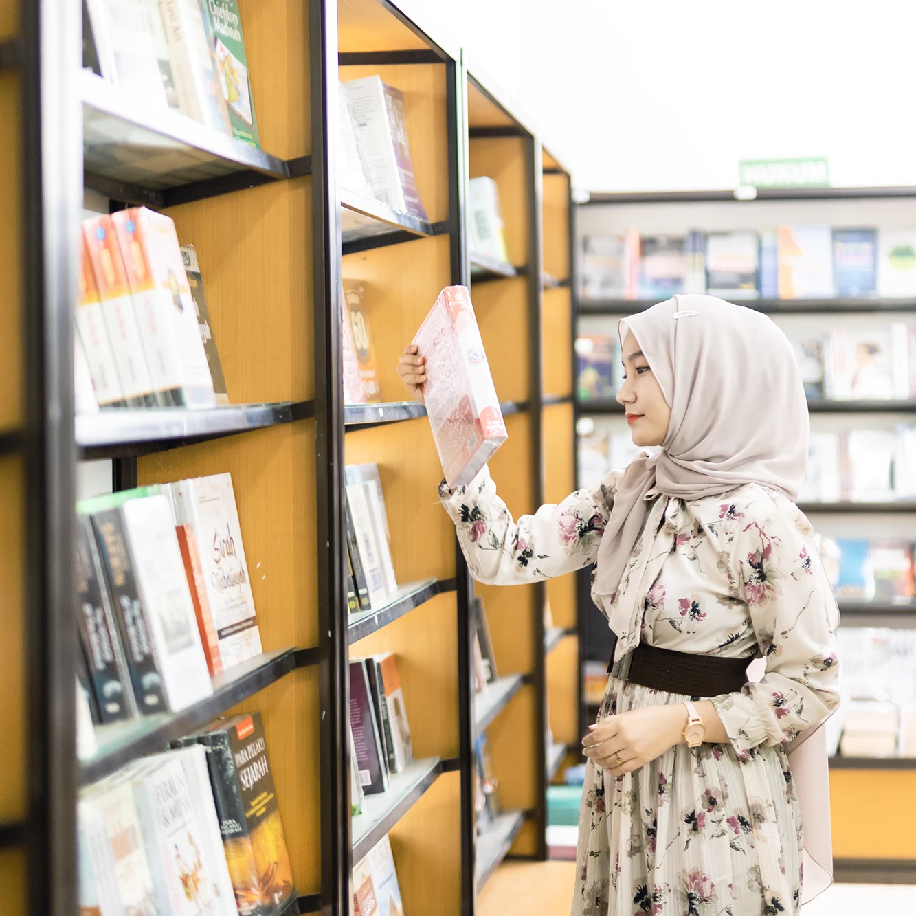 Bookstore | Universitas Muhammadiyah Surakarta