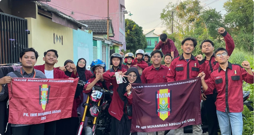 Tebar Kebaikan Di Bulan Ramadan Imm Fai Ums Bagikan Takjil Pada